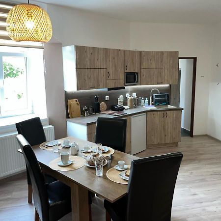 ז'ינדריצ'וב הרדק Apartmany Nezarka A Privatni Wellness מראה חיצוני תמונה