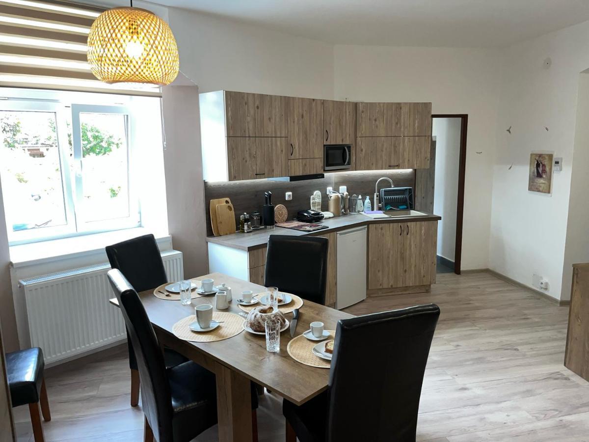 ז'ינדריצ'וב הרדק Apartmany Nezarka A Privatni Wellness מראה חיצוני תמונה