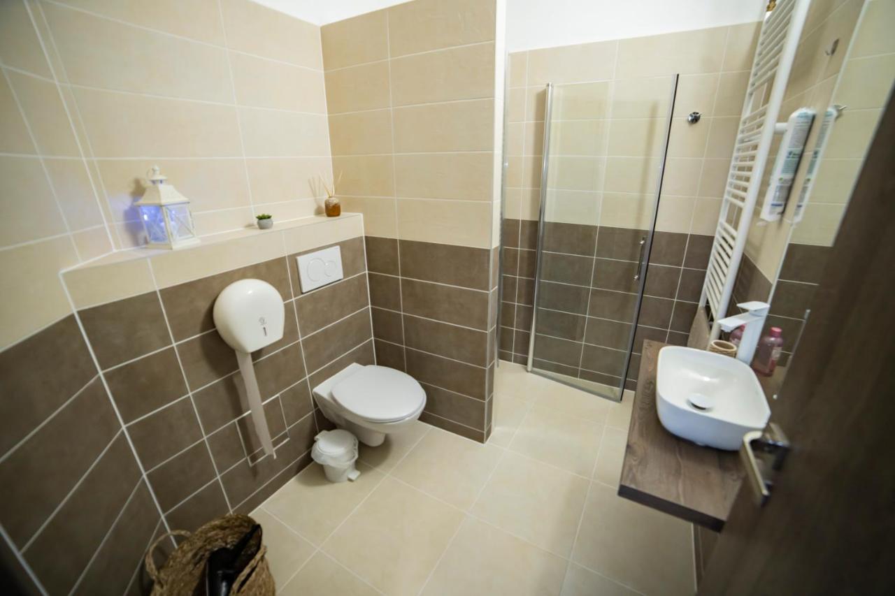 ז'ינדריצ'וב הרדק Apartmany Nezarka A Privatni Wellness מראה חיצוני תמונה